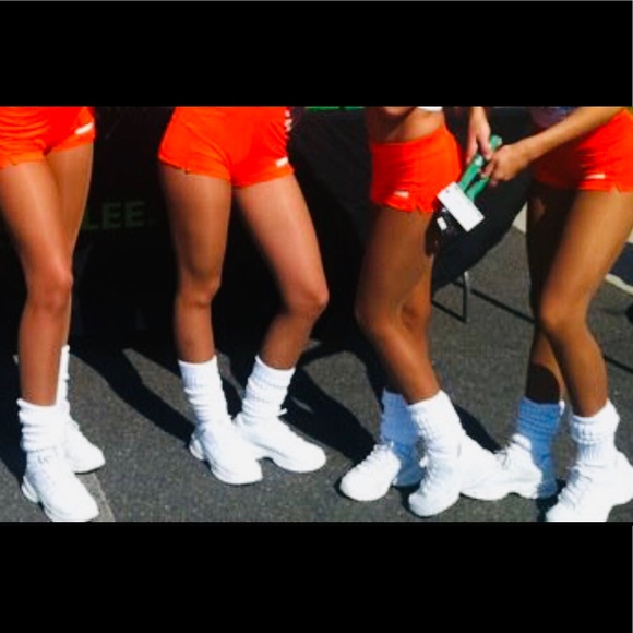 Tamara footed or footless pantyhose tights Hooters - Picture 2 of 5